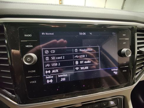 Used 2019 Volkswagen Atlas SEL AWD/4WD image 42