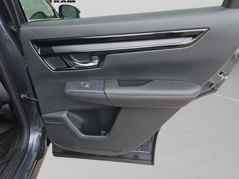 Used 2025 Honda CR-V Sport Touring image 27