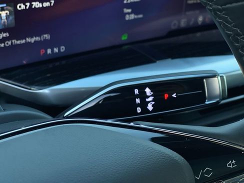 Used 2025 Cadillac Escalade IQ Sport 1 image 17