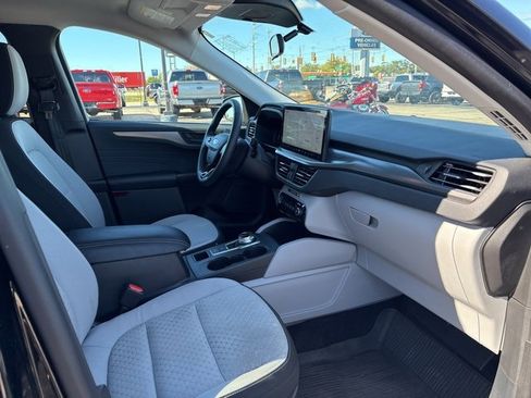 Used 2023 Ford Escape Active w/ Tech Pack #1 image 10
