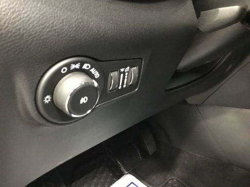 New 2026 Jeep Compass Latitude w/ Quick Order Package 29K image 9