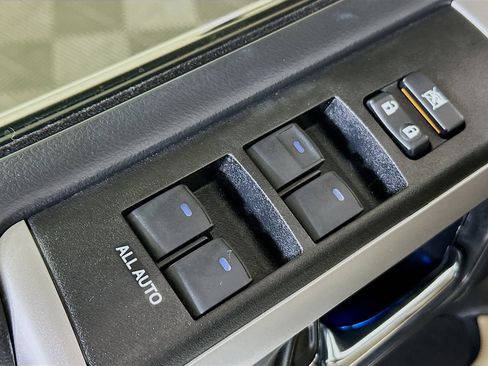 Used 2020 Toyota 4Runner Limited AWD/4WD image 14