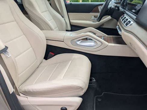Used 2022 Mercedes-Benz GLE 350 4MATIC w/ AMG Line Exterior image 21