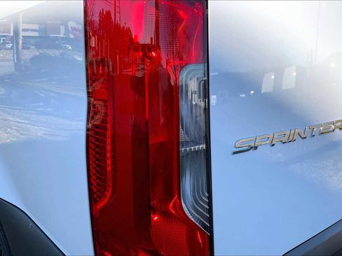 New 2025 Mercedes-Benz Sprinter 2500 image 6