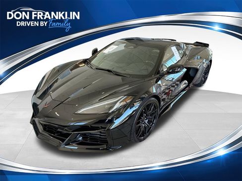 Used 2025 Chevrolet Corvette Z06 RWD image 1