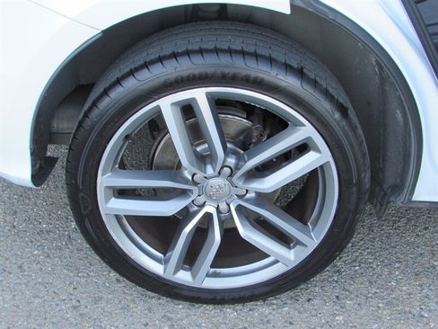Used 2014 Audi SQ5 Premium Plus AWD/4WD image 27