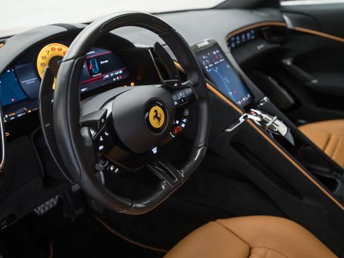 Certified 2022 Ferrari Roma image 18