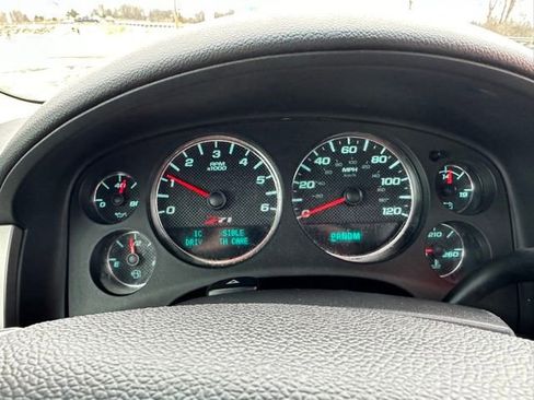 Used 2011 Chevrolet Avalanche LT w/ Suspension Package, Off-Road image 21