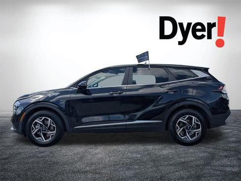 Certified 2024 Kia Sportage LX image 9