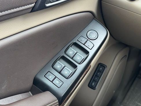 Used 2018 Chevrolet Suburban LT w/ Max Trailering Package image 31