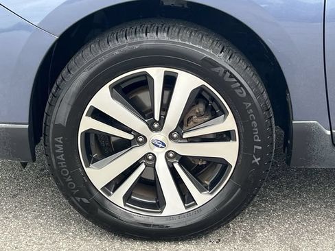 Used 2018 Subaru Outback 2.5i Limited AWD/4WD image 42
