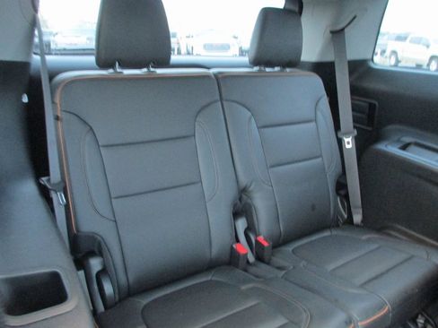 Certified 2023 GMC Acadia AT4 w/ Preferred Package image 24