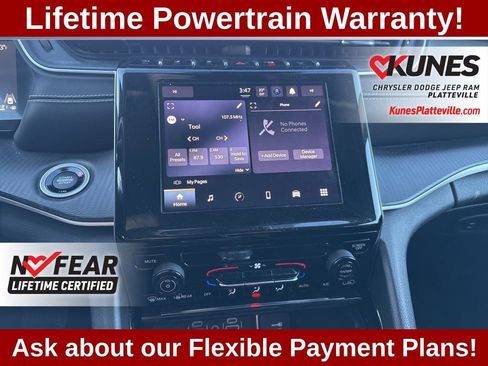 Used 2023 Jeep Grand Cherokee Laredo image 20