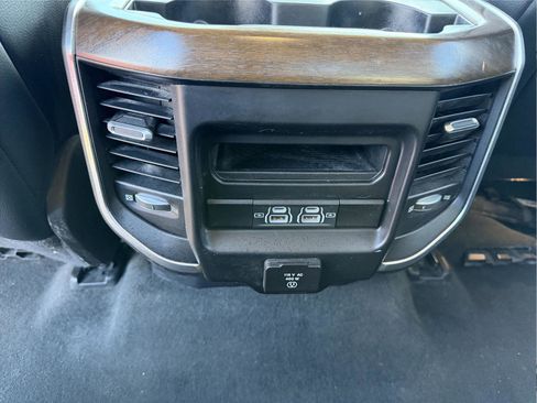 Used 2021 RAM 1500 Laramie image 28