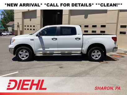 Used 2013 Toyota Tundra 4x4 CrewMax w/ SR5 Pkg
