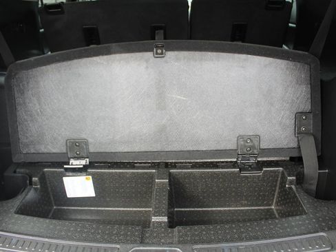 Used 2023 GMC Acadia SLT image 39