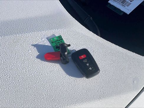 Used 2023 Toyota RAV4 Limited image 14