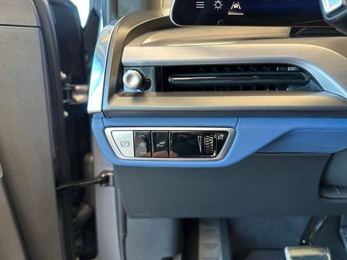 New 2026 Cadillac Vistiq Premium Luxury image 33