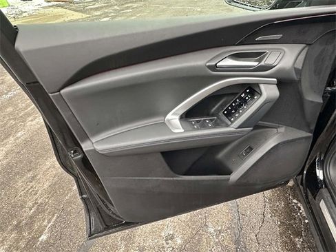 Certified 2025 Audi Q5 Premium Plus w/ Premium Plus image 18