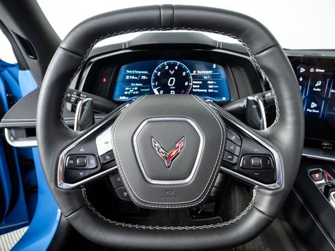 Used 2025 Chevrolet Corvette Stingray Preferred Cpe w/ 2LT RWD image 9