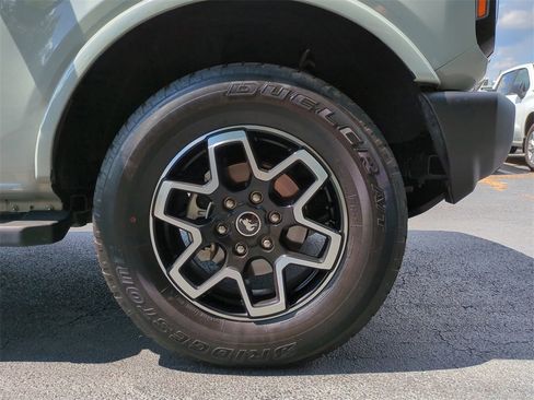 Used 2022 Ford Bronco Outer Banks image 11