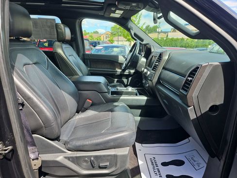 Used 2018 Ford Expedition Limited w/ Equipment Group 301A AWD/4WD image 25