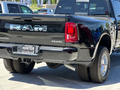 New 2026 RAM 3500 Laramie w/ Max Tow Package AWD/4WD image 7