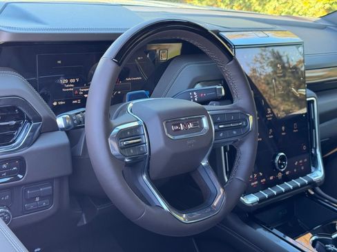 New 2026 GMC Yukon Elevation image 16