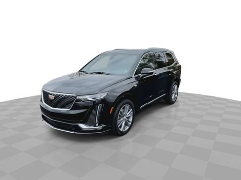 Certified 2025 Cadillac XT6 Premium Luxury image 5