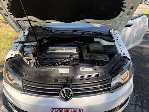 Used 2012 Volkswagen Eos Komfort FWD image 28