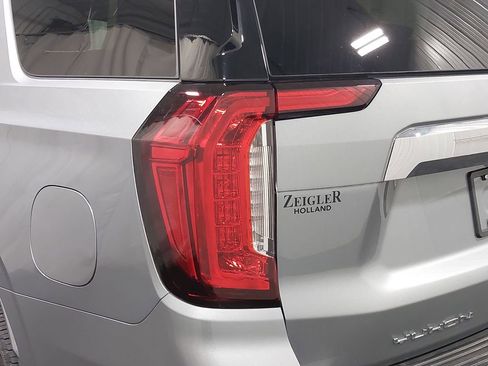 Used 2024 GMC Yukon SLT w/ Max Trailering Package image 38