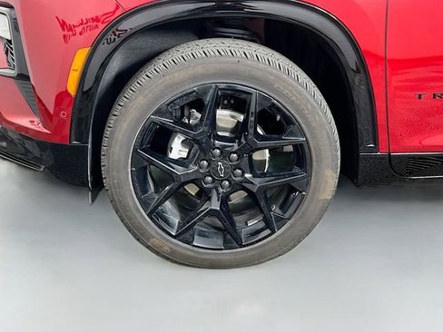 Used 2024 Chevrolet Traverse RS w/ LPO, Floor Liner Package FWD image 30