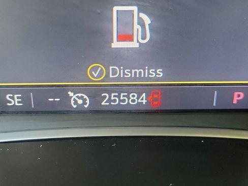 Used 2025 Chevrolet Blazer LT FWD image 21