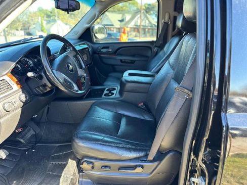 Used 2013 Chevrolet Tahoe LT AWD/4WD image 18