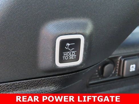 Used 2023 Jeep Grand Cherokee Altitude image 31