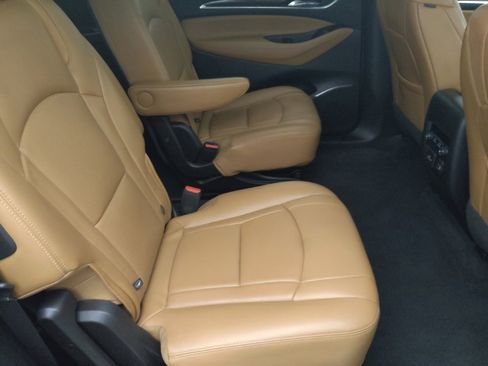 Used 2019 Buick Enclave Essence FWD image 19