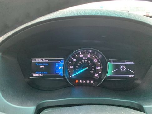 Used 2017 Ford Explorer XLT w/ Equipment Group 202A image 7