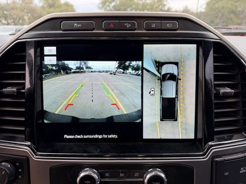 Used 2022 Ford F250 Platinum w/ FX4 Off-Road Package image 15