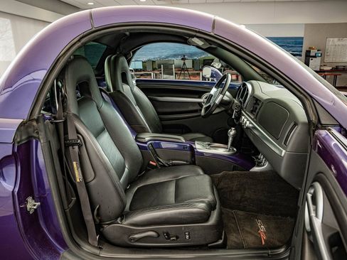 Used 2004 Chevrolet SSR w/ Preferred Equipment Group image 36