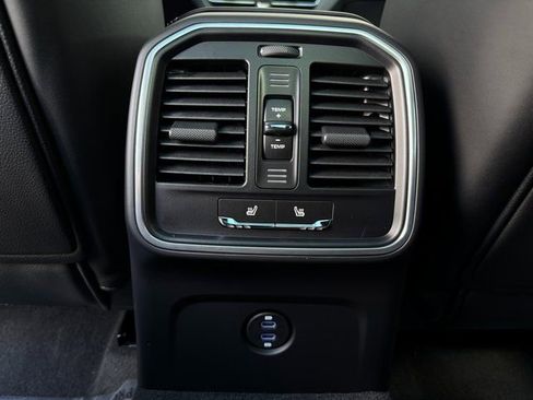 Certified 2026 Porsche Macan Turbo image 22