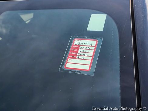 Used 2025 Subaru Forester Limited AWD/4WD image 17