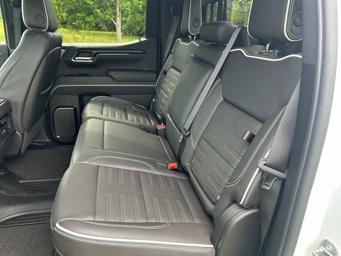 Used 2024 GMC Sierra 1500 AT4X AWD/4WD image 21