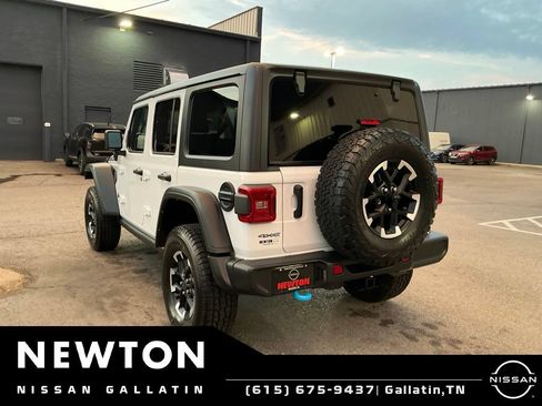 Used 2024 Jeep Wrangler Unlimited Rubicon 4xe AWD/4WD image 3