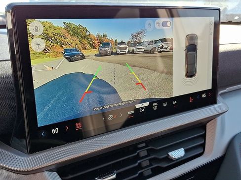 New 2026 Ford Explorer Active w/ Active Comfort Package AWD/4WD image 16
