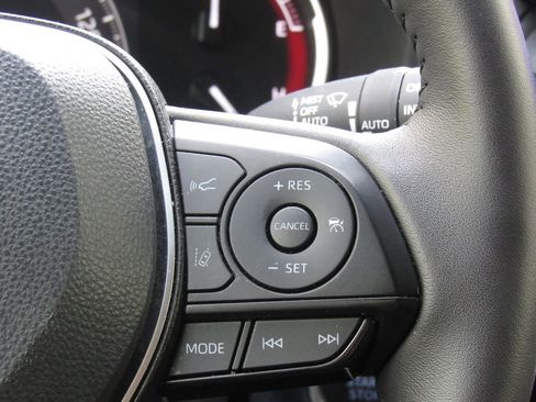 Used 2024 Toyota RAV4 XLE w/ Convenience Package image 25