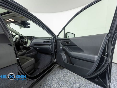 Used 2025 Subaru Crosstrek 2.0i Premium AWD/4WD image 36