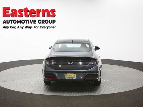 Used 2025 Hyundai Sonata SEL FWD image 37