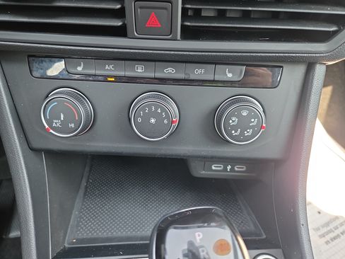Used 2024 Volkswagen Jetta Sport FWD image 15