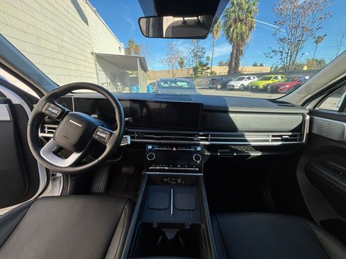 Used 2025 Hyundai Santa Fe SEL image 34