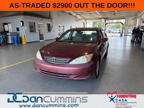 Used 2004 Toyota Camry LE FWD image 1